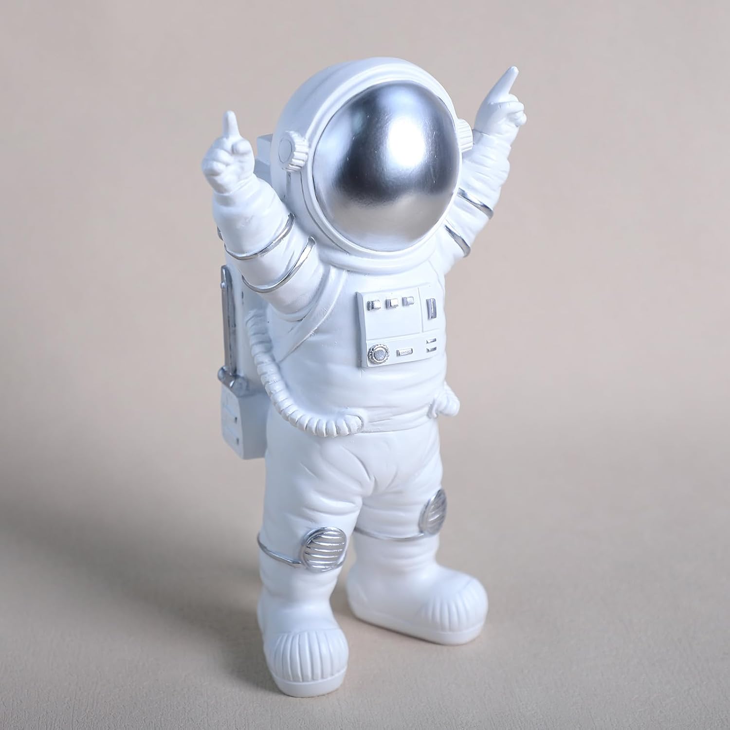 Colias Wing Astronaut Statues Sculpture Figurine Ornament Home Arts and Crafts Desktop Accessories Tabletop Decoration-Stand